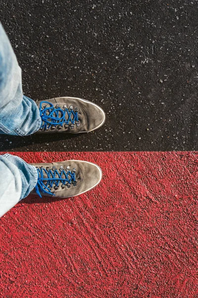 Kavramı çok önemli bir karar üzerinde farklı ayakkabı tarafından gösterilen bakan