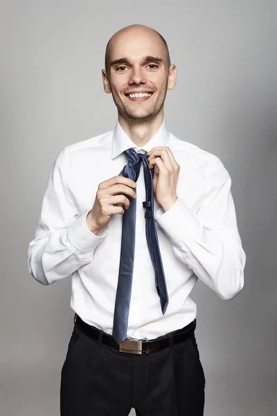 Man Tying a Necktie — Stock Photo, Image