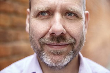 Olgun bir adam portresi kapatın