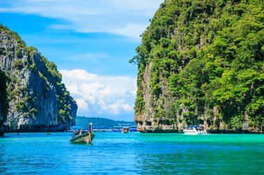 Maya Bay Phi Phi Adaları Andaman Denizi Krabi Thailand tekne.
