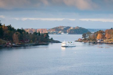 Stockholm, İsveç-Ekim 26:Viking Line feribot float Baltık Denizi, İsveç Ekim fiyortları üzerinde 26 2016.Viking satır Helsinki ve Stockholm arasında düzenli uçuşlar