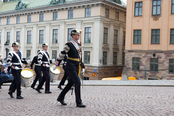 STOCKHOLM,SWEDEN - OCTOBER 26: Changing of the guard ceremony with the participation of the Royal Guard cavalry. October 26, 2016 in Stockholm, Sweden. — Stock Photo, Image