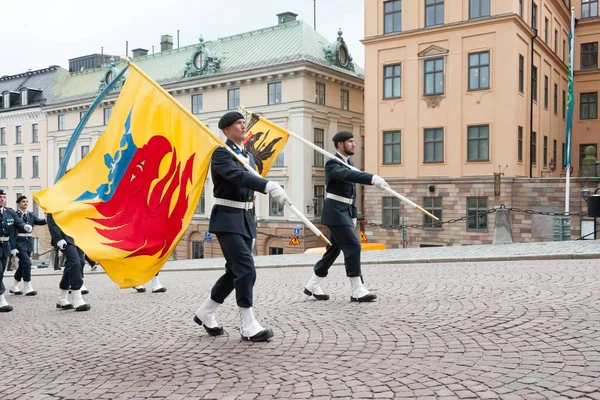 STOCKHOLM,SWEDEN - OCTOBER 26: Changing of the guard ceremony with the participation of the Royal Guard cavalry. October 26, 2016 in Stockholm, Sweden. — Stock Photo, Image