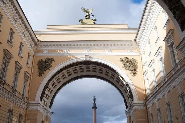 Arc de triomphe de l'état-major général, Saint-Pétersbourg — Photo