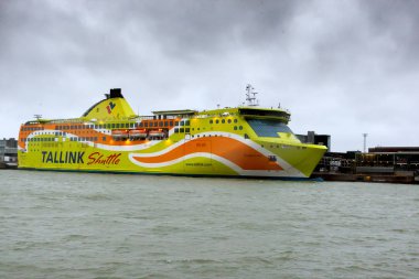 Helsinki, Finlandiya - 25 Ekim: Feribot Tekne Tallink, demirleme 25 Ekim 2016, Helsinki, Finlandiya şehrin limanda palamarla.