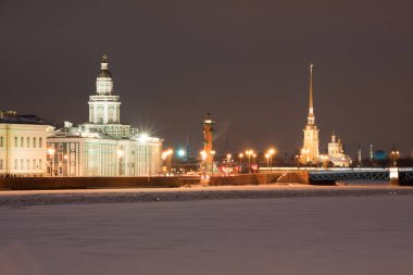 Peter ve Paul Fortress kış akşamları
