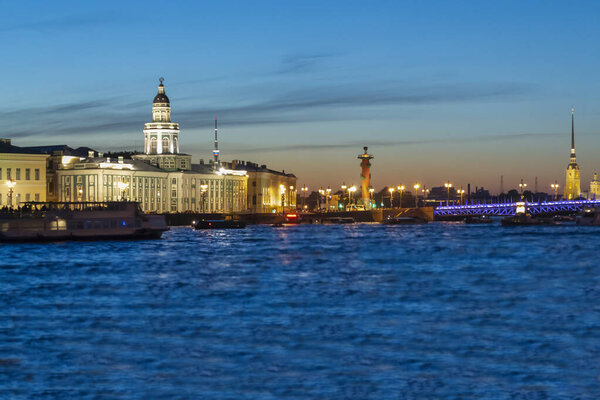 Панорама Кунсткамеры и Петропавловской крепости в Белые ночи. Санкт-Петербург
