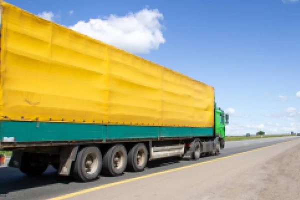 Abstrakter Grafischer Hintergrund Entlang Der Straße Fahrender Lkw Form Eines — Stockfoto