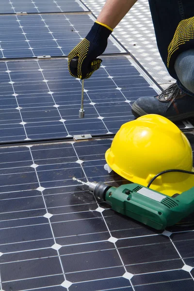 Instalación Paneles Fotovoltaicos Techo Edificio — Foto de Stock