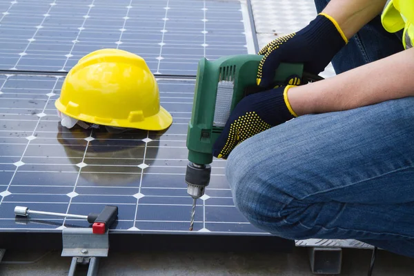 Instalación Paneles Fotovoltaicos Techo Edificio — Foto de Stock