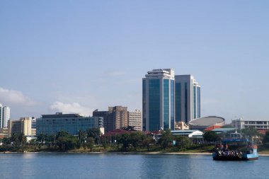 Feribota görünümünden Dar es salaam