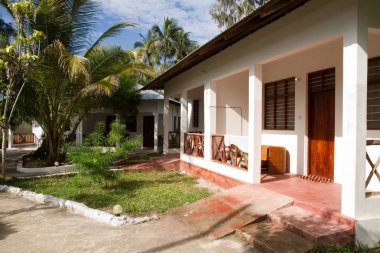 Zanzibar plajına yakın tipik bir ev