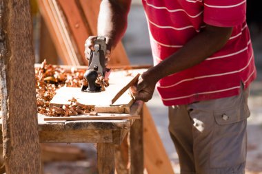 zanzibar içinde işte marangoz