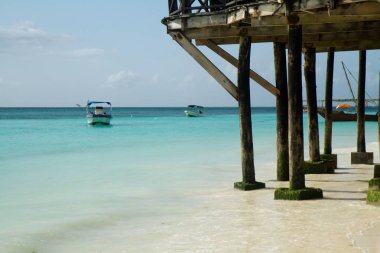 güzel bir plaj ve deniz zanzibar Hint Okyanusu