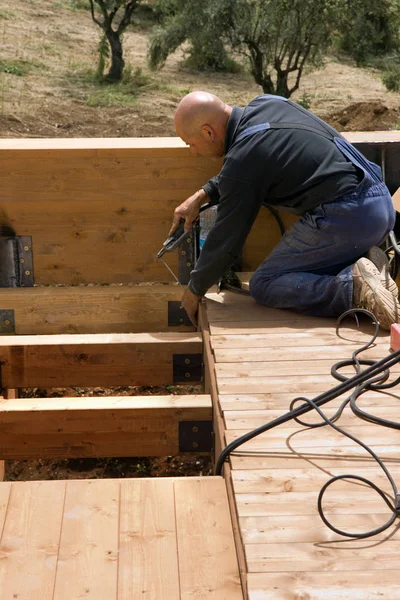 Maurer Bei Der Arbeit Auf Einer Baustelle — Stockfoto