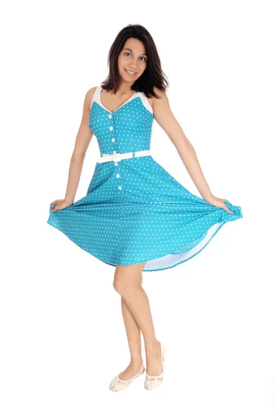 Mulher hispânica bonita em vestido azul . — Fotografia de Stock