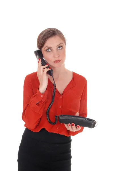 Eski telefonunu tutan iş kadın. — Stok fotoğraf