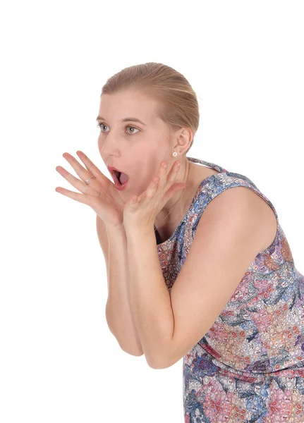 Przerażona kobieta krzyczy — Zdjęcie stockowe