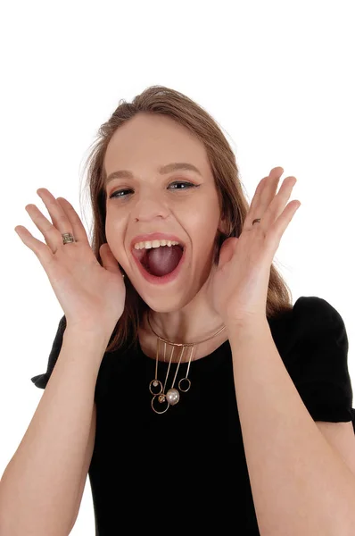 Joven mujer encantadora gritando — Foto de Stock