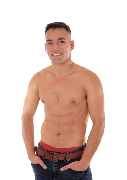 Homme torse nu debout en jeans et souriant — Photo