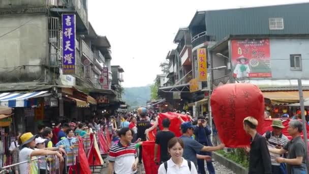 鉱区の年の初め、新しい北市十分で、春の緑の風景は現在観光名所へと発展します。 — ストック動画