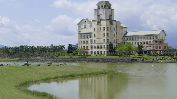 La universidad más hermosa de Taiwán, Taitung Donghua University — Foto de Stock