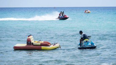 Yaz, mavi gün, Kaptan'ın sepeti, deniz su, Ki oynamaya