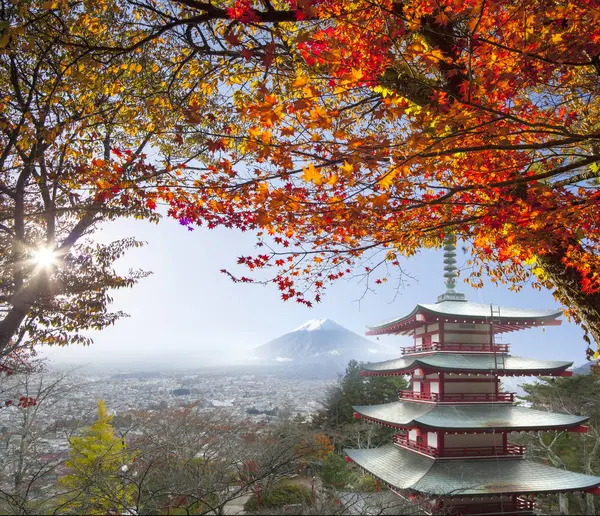 Imaging z Mt. Fuji podzim s red maple listy, Japonsko — Stock fotografie