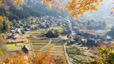 Shirakawa-go ve Gokayama, J Historic köylerin sezon sonbahar