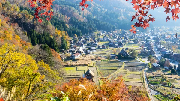 Podzim historické vesnice Shirakawa-go a Gokajama, J — Stock fotografie