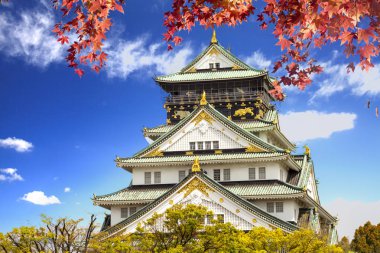 güzel Osaka Kalesi ile güzel arka plan, Osaka Japonya