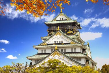 güzel Osaka Kalesi ile güzel arka plan, Osaka Japonya