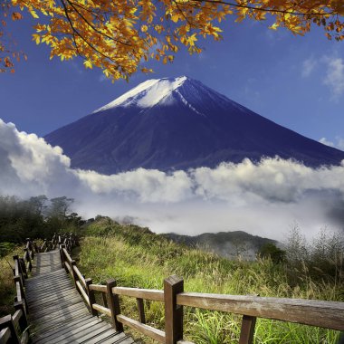 görüntü çok güzel renk ve adam güzel manzara
