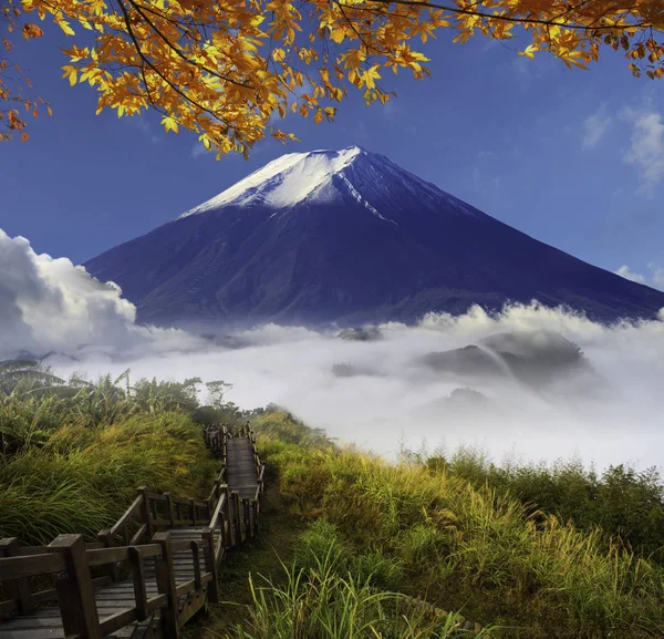 görüntü çok güzel renk ve adam güzel manzara