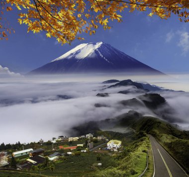 görüntü çok güzel renk ve adam güzel manzara