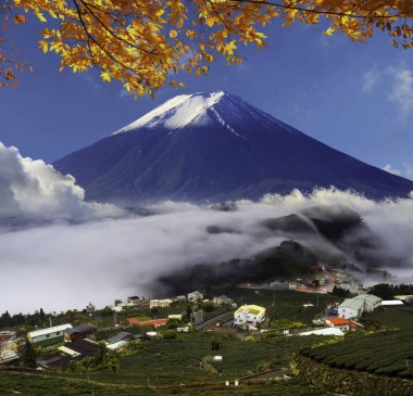 görüntü çok güzel renk ve adam güzel manzara
