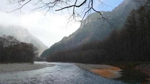 日本上高地国家公园和高山山脉的田园风光 — 图库视频影像