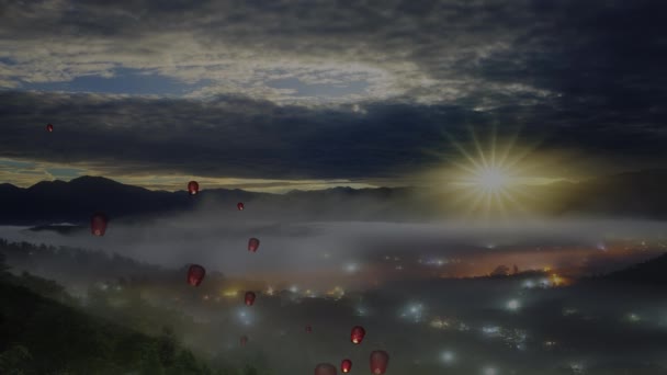 Fuoco Lanterne Carta Nel Cielo Notturno Con Bello Sfondo — Video Stock