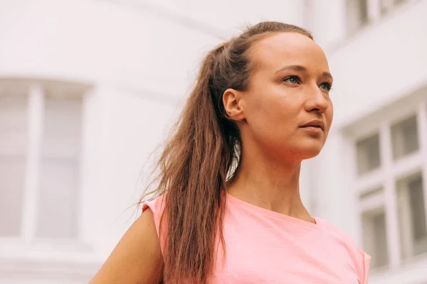 Woman Training On Street — Stockfoto