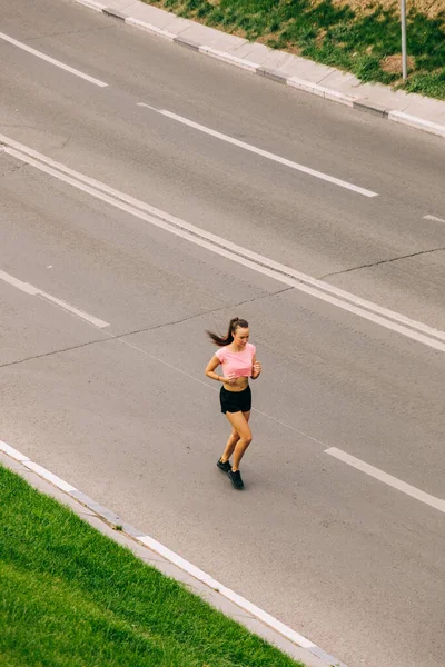 Woman Training On Street — Stock Photo, Image