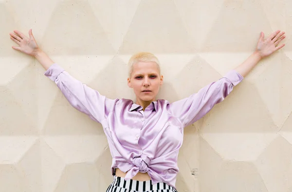 Young woman with very short hair — Stock Photo, Image