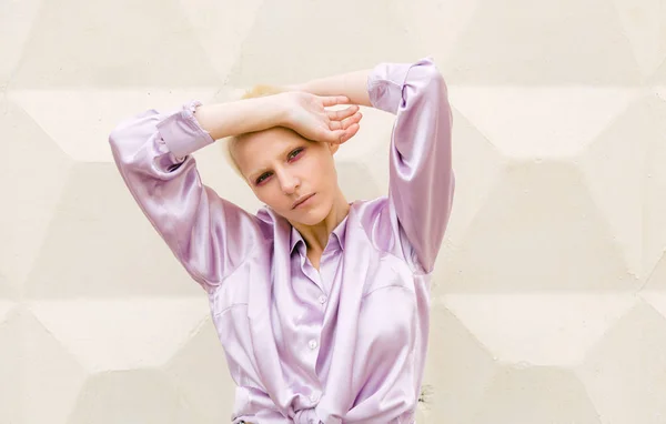 Young woman with very short hair — Stock Photo, Image