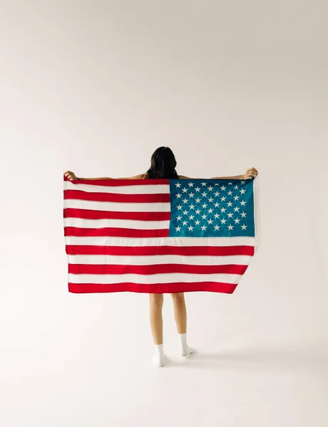 Tânără Femeie Noi Steag Fundal Alb — Fotografie, imagine de stoc