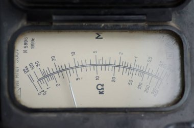 eski analog gösterge ok