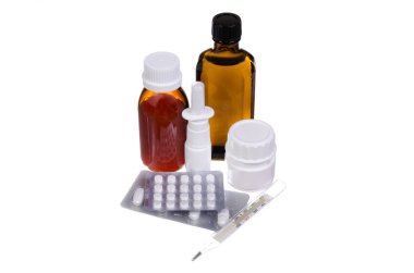 Tabletler ve şuruplar tedavisi için ilaçlar