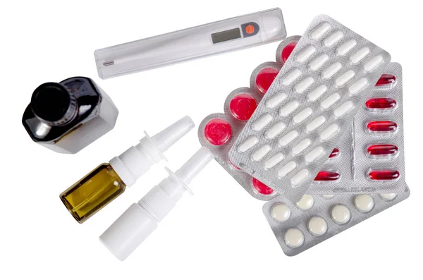 Medicína tabletky na bílém pozadí — Stock fotografie