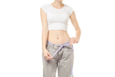 Azlık büyük boy bir santimetre ile ince bir kadındır