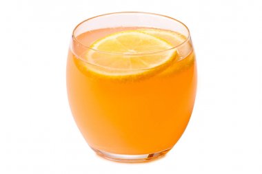 Bir bardak limonata portakal limon