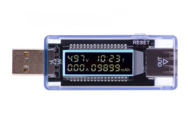 Beyaz arka plan üzerinde USB cihazı