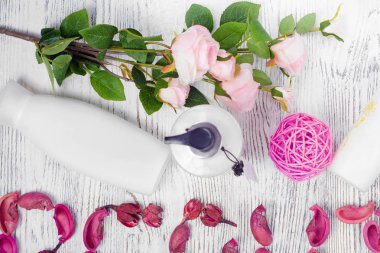 Güzellik krem losyon çiçekler